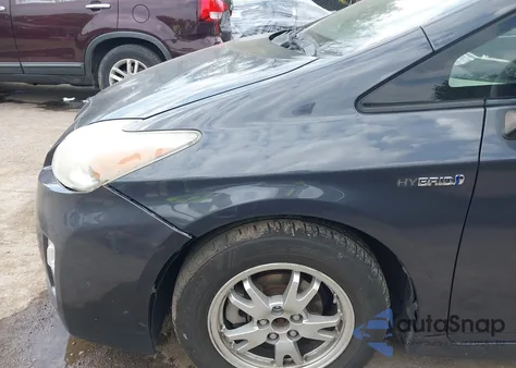 2011 Toyota Prius Two z USA, uszkodzony, nr VIN JTDKN3DU2B0300053